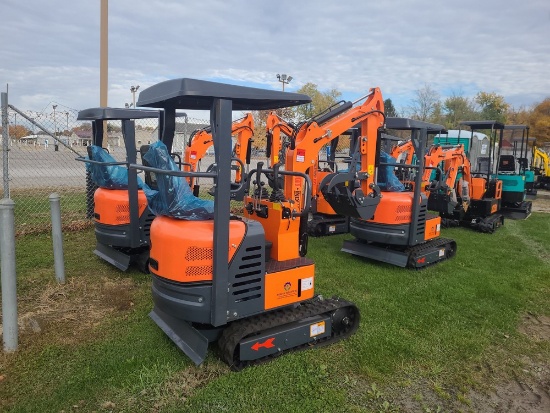 AGT L12 Mini Excavator w/ 13.5 HP engine - Orange
