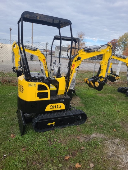 AGT QH12 Mini Excavator w/ 13.5 HP engine - Yellow