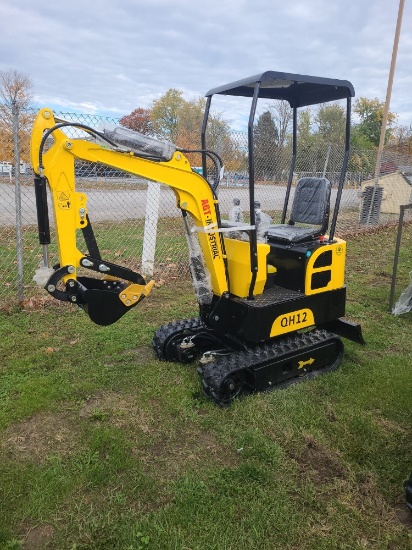 AGT QH12 Mini Excavator w/ 13.5 HP engine - Yellow