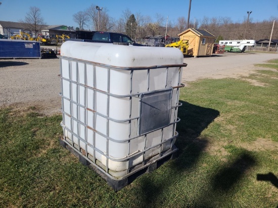 275 Gal Plastic Tote