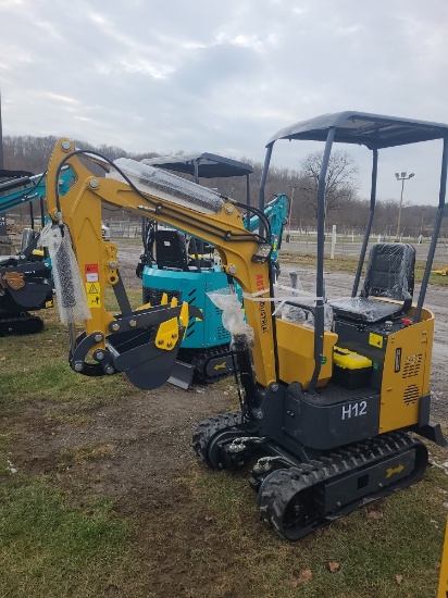 AGT H12 Mini Excavator