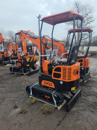 AGT QH12 Mini Excavator
