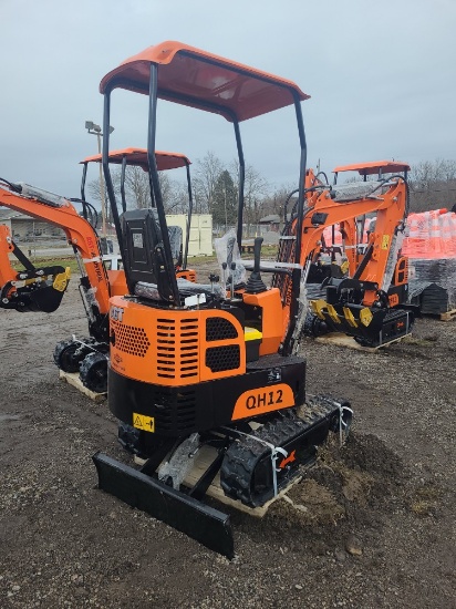 AGT QH12 Mini Excavator