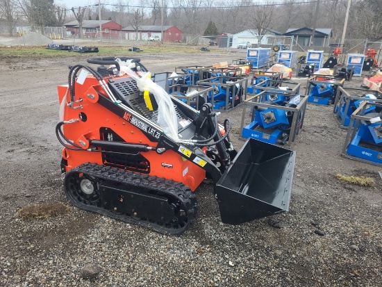 AGT LRT23 Mini Skid Loader