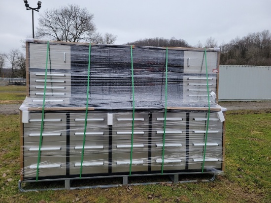 25 Drawer Tool Bench w/ 2 Cabinets - 10' Long