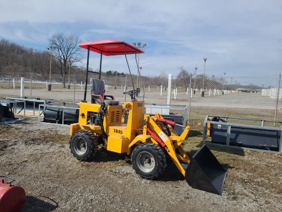 Traner TR45 Mini Articulating Pay Loader