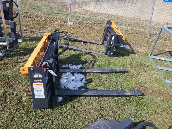 Wolverine Fork Attachment w/ Hydraulic Adjustable Forks