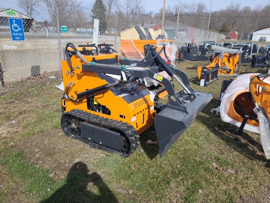 Landhero PLD-BC380 Mini Skid Loader