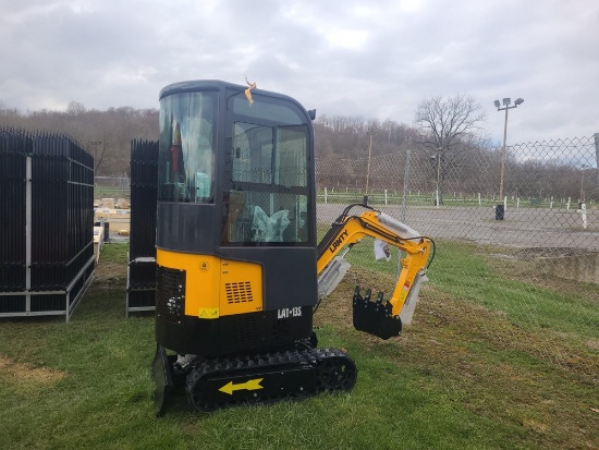 Lanty LAT-13S Mini Excavator w/ Cab
