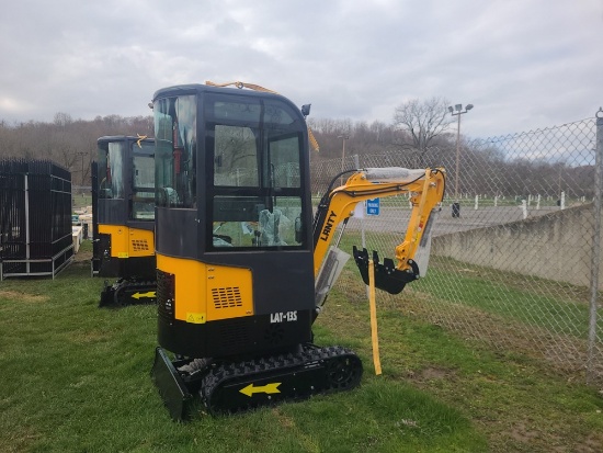 Lanty LAT-13S Mini Excavator w/ Cab