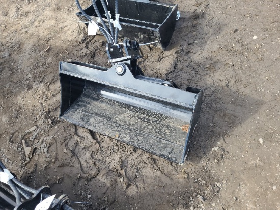 Captok 32" Rotating Bucket for Mini Excavator