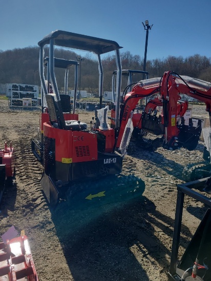 Lanty LAT-13 Mini Excavator w/ 13.5 hp Engine
