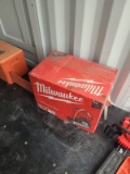 Milwaukee 14