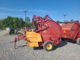New Holland 850 Round Baler
