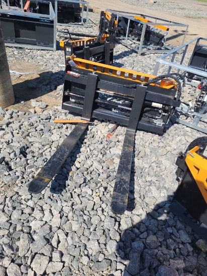 Wolverine Forks w/ Hydraulic Adjustment