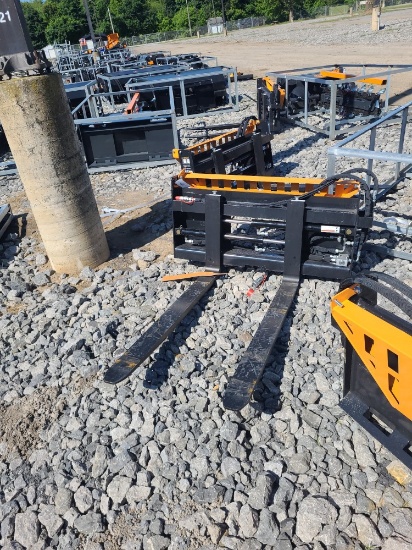 Wolverine Forks w/ Hydraulic Adjustment