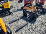 Infront YF380 Mini Skid Loader w/ Bucket