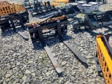 Infront YF380 Mini Skid Loader w/ Bucket
