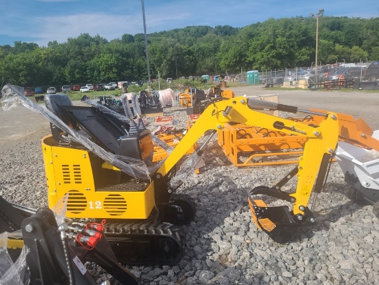 Landhero 12 Mini Excavator w/ Canopy