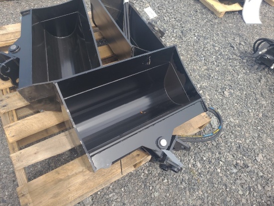 Miva Mini Excavator 24" Hydraulic Tilt Bucket