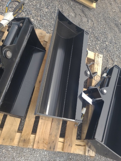 Miva Mini Excavator 32" Hydraulic Tilt Bucket