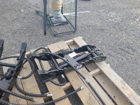 Giyi Hydraulic Excavator Thumb - Fits a Cat 3 Ton
