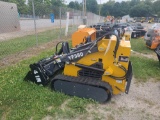 Infront YF380 Mini Skid Loader w/ 4 in 1 Bucket