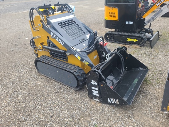 Infront YF380 Mini Skid Loader w/ 4 in 1 Bucket