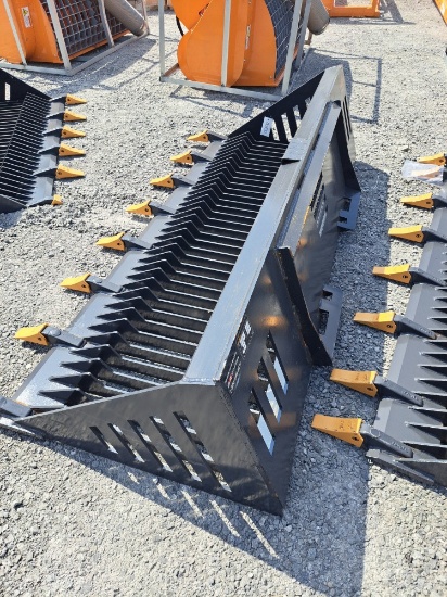 Landhonor 84" Rock Bucket