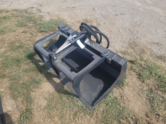 Wolverine Mini Skid Loader 44" Grapple Bucket