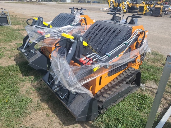 LandHero LDH-BC380 Mini Skid Loader
