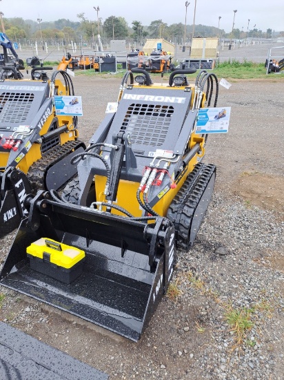 Infront YF380 Mini Skid Loader w/ 4 in 1 Bucket