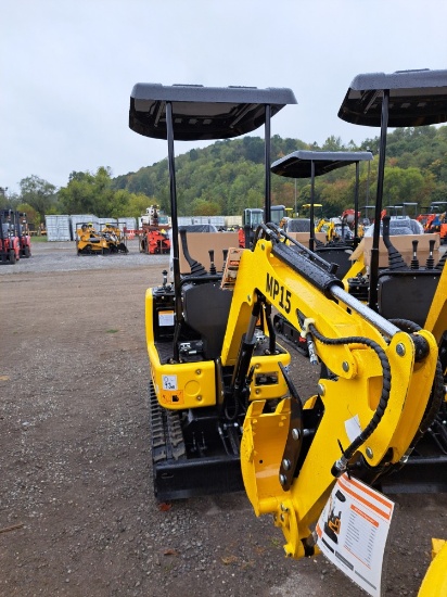 Machpro MP15 Mini Excavator w/ Thumb