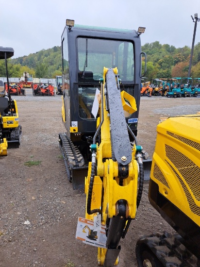 Machpro MP46 Mini Excavator w/ Thumb