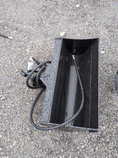 Giyi Rotating 32" Mini Excavator Bucket - Fits CAT 3-5 ton Excavator