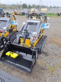 Infront YF380 Mini Skid Loader w/ 4 in 1 Bucket