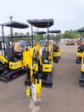 Machpro MP15 Mini Excavator w/ Thumb