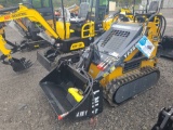 Infront YF380 Mini Skid Loader w/ 4 in 1 Bucket