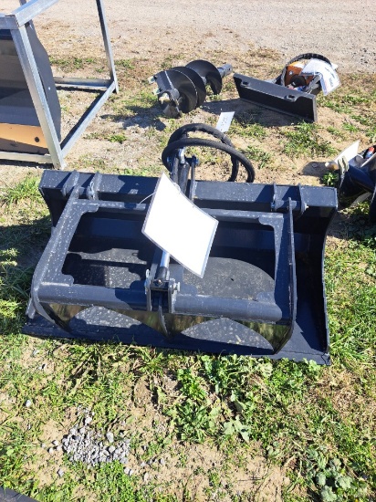 Wolverine Mini Skid Loader 44" Grapple Bucket