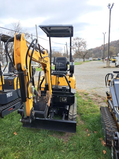Infront YFE18 Mini Excavator w/ Pilot Controls & Canopy 13.5 hp Gas Transmission: Hydrostatic 17" di