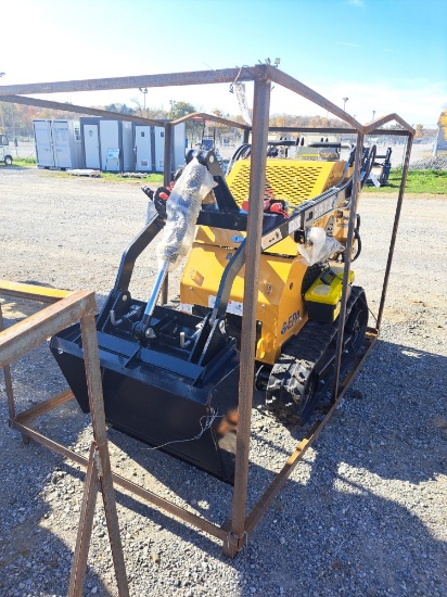 AGT CRT23 Mini Skid Loader w/ Remotes
