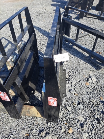 Kivel 30" Mini Skid Loader Fork Attachment