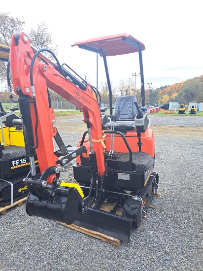 FF industrial FF15 Mini excavator w/ cab roof, thumb and blade