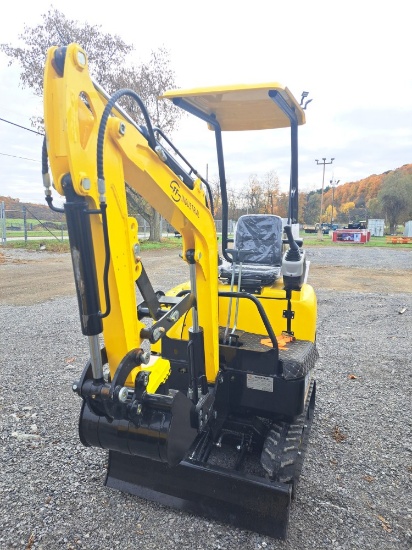 FF industrial FF15 Mini excavator w/ cab roof, thumb and blade