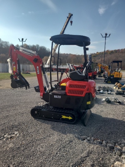 Miva VA20 Mini Excavator w/ Kubota  Diesel motor, Blade, & Thumb