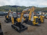 AGT H12R Mini Excavator w/ Thumb