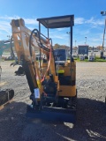AGT H15 Mini Excavator w/ Thumb & Blade