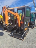 FF industrial FF13 Mini excavator w/ full cab, thumb and blade