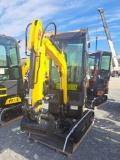 FF industrial FF13 Mini excavator w/ full cab, thumb and blade