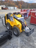 Infront YF480 skid loader w/ 4-in-1 bucket and roof